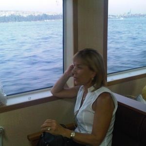 Meet your Posher, Nazli